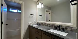 Elegant South Cooper Mountain Home with 4 Bedrooms, Bonus Room, Main-Level Suite & Designer Finishes Gallery 51