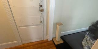 Packards Corner large studio Heat HW Inc No fee Students Ok, Bright, 2nd floor, Laundry Easy Choice! Gallery 5