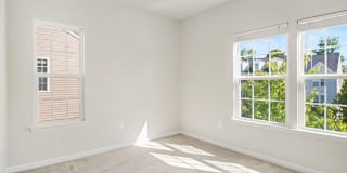 1643 DOROTHY Lane Gallery 15