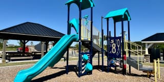 First Time Rental - Ready July 30th! 4 Bedrooms PLUS Loft! Great Views! Dog Park - Stocked Fishing Pond - Playgrounds! Gallery 49