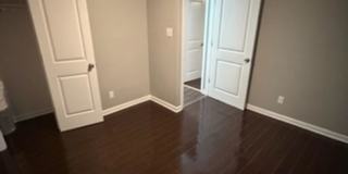 Check out this Beautiful 3 bed 1 bath home Gallery 11