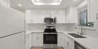 1446 Chateau Cmn unit: 104 Gallery 8