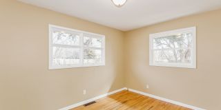 2 bedroom duplex with bonus room Gallery 5