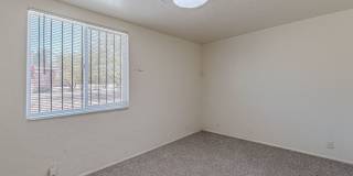 Centrally Located 4-Bed, 2-Bath Tucson Rental – Near U of A Gallery 32