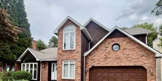 6035 Whitegate Crossing Gallery 1