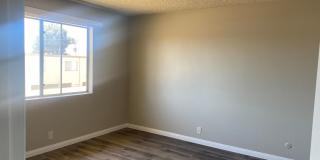 Spacious 1 Bedroom 1 Bath Upstairs Apartment Gallery 12