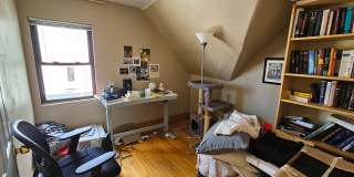 1.5 Bed Spacious Top-Floor Allston apt! Gallery 7
