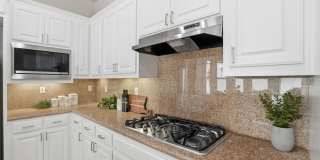 BRIGHT, OPEN RESIDENCE IN RIVERMARK HOME WITH EXCELLENT LAYOUT Gallery 17
