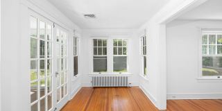 12 Roosevelt Road Gallery 9