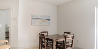 145 N Jackson St Gallery 10