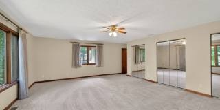 4631 Graceland Avenue Gallery 25