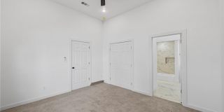 3222 Travis Street Gallery 15