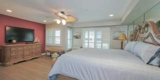 137 S Berkley Square Gallery 17