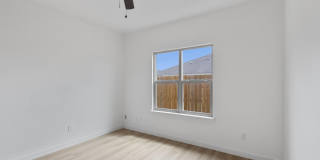 5708 Kemper Street Gallery 15