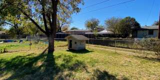 Adorable Remodeled three bedroom, one bath home with spacious fenced in back yard!! Gallery 8
