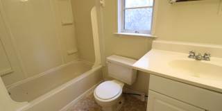 1 Bed/1 Bath Home steps from the Downtown Campus - Available Now, June, July or August! Gallery 10