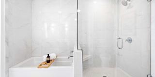 The Huntley Luxury Apartments Gallery 14