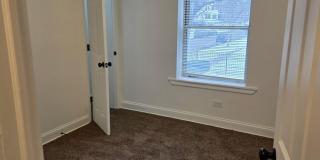 5732 W Washington Gallery 12