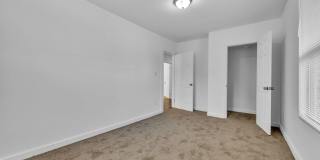 2348 Court R Gallery 37
