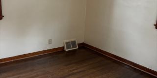 3BR SINGLE FAMILY HOME, FULL BASEMENT, GREAT YARD, PARKING, GARAGE Gallery 14