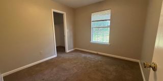 Great 3/2 home with large yard close to everything! Gallery 14