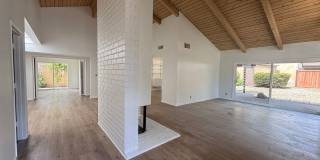 Vaulted Ceilings & Luxury Vinyl Floors in Beautiful Lake Forest Cul-de-Sac Home! Gallery 1
