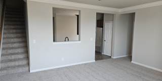 4 BED 2.5 BATH WITH LARGE BONUS ROOM & GARAGE Gallery 5