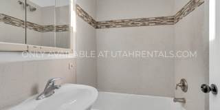 271 N 200 E Gallery 11