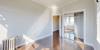 2238 Hyde Street Gallery 10