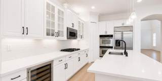 1058 Vintner Boulevard Gallery 1