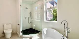2025 Built Queen Anne Townhome with Rooftop & Water Views Gallery 21