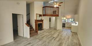 TOWNHOME IN QUIET NEIGHBORHOOD Gallery 1