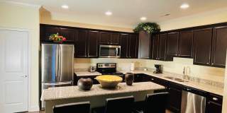 Sun-Drenched Corner Lot Condo – 2 Bedrooms + Office Near Middlebrook Pike Gallery 1