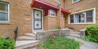 7248 N Ridge Boulevard Gallery 1