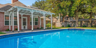 Spacious 4 Bedroom in Bluewater Bay w/ Large POOL!! Gallery 1