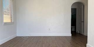 1739 Moffett Street Gallery 1
