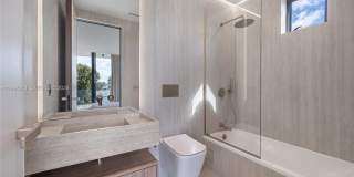 1045 W 47th Ct Gallery 28