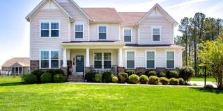 Luxury 5 Bedrooms 3 Full Baths 2 Car Garage Gallery 1