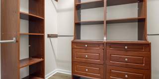 Spacious House in Hadley Park Gallery 19