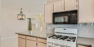 AMAZING COMPLETELY REMODELED CONDO IN NW Gallery 21