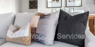 9001 Ventura Street Gallery 9