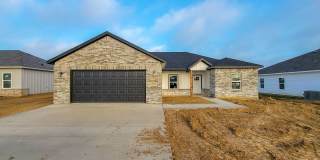 Gorgeous 3 Bed 2 Bath Home in Corsicana! Gallery 1