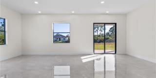 1134 Cumming Street E Gallery 12