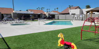 Beautifully remodeled 2bed/2ba Townhome - Ask about our Move-in Specials Gallery 18