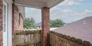 1918 Angus Street -3 Gallery 24