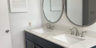 Remodeled 3 Bedroom Condo In a Prime Location!!!  ~ Annual Rental ~ Gallery 7