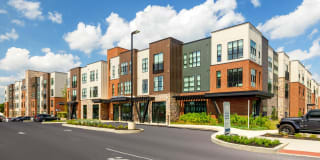 The George Apartments Gallery 35