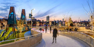 300 East LaSalle Gallery 40