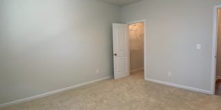 Room in 4 Bedroom Home at Statesville Ave Gallery 39