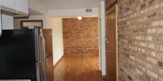 4931 N Kedzie Ave Gallery 2